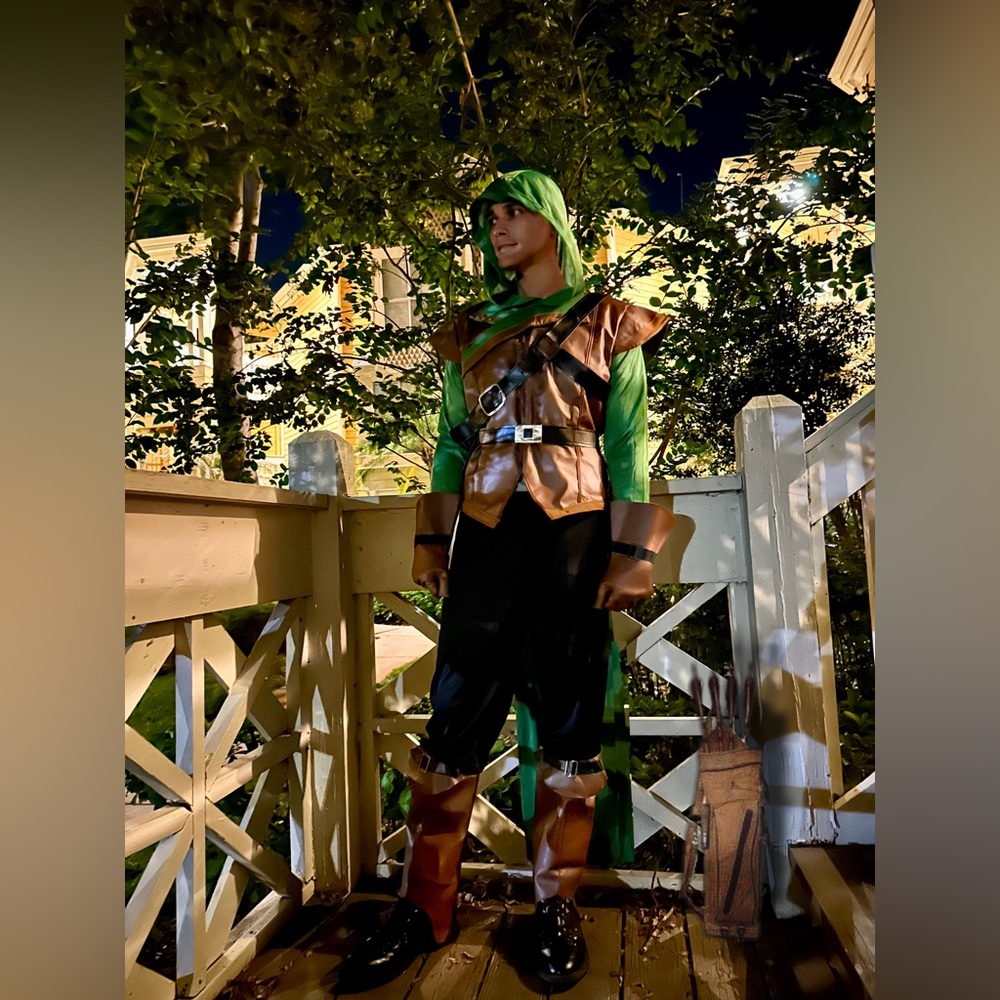 Spooktacular Creations Renaissance Robin Hood Deluxe Men Costume Set Men's MED